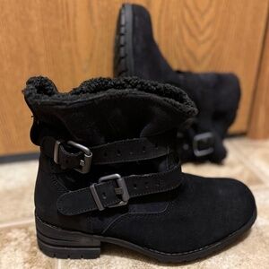 CAT Caterpillar Women’s Black Suede Leather Buckle Winter Boots Sz-11